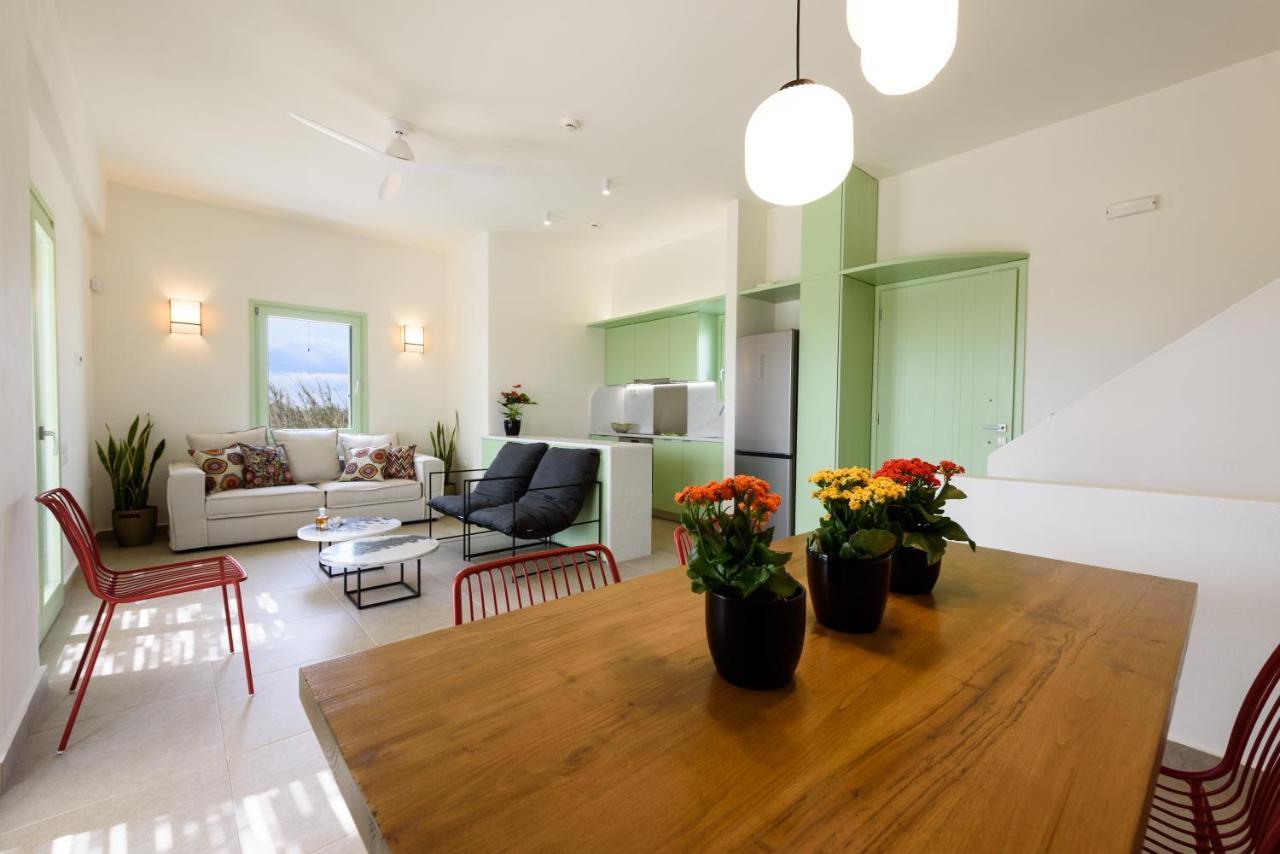 Plioni Villas & Suites Mikri Vigla Bagian luar foto