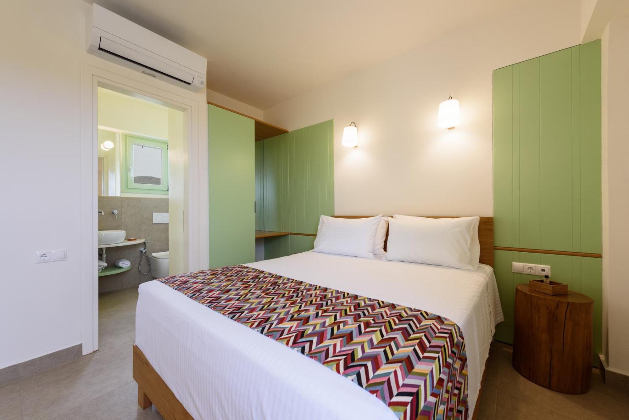 Plioni Villas & Suites Mikri Vigla Bagian luar foto
