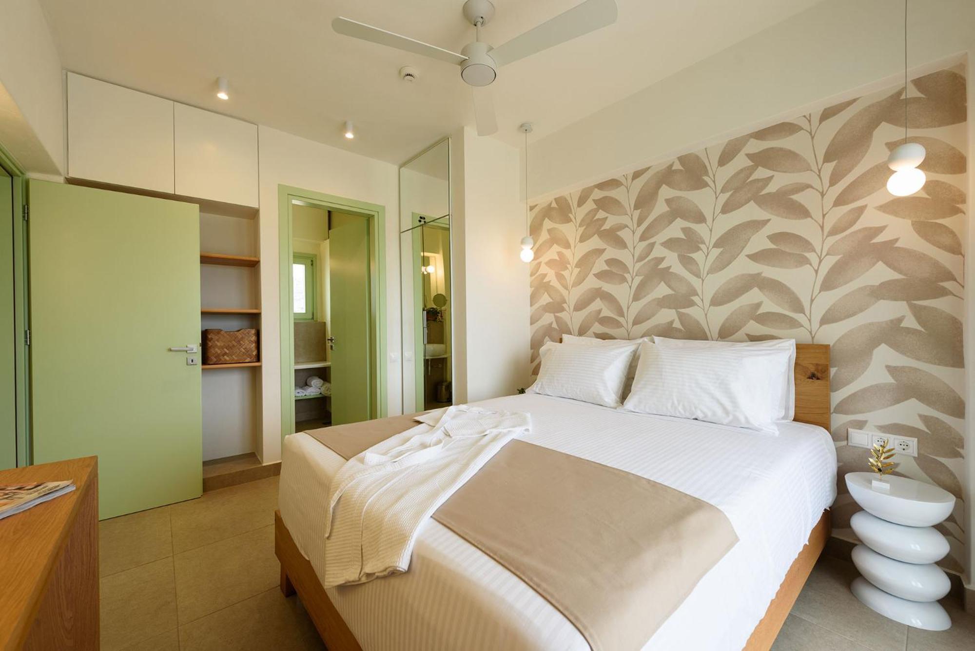Plioni Villas & Suites Mikri Vigla Ruang foto