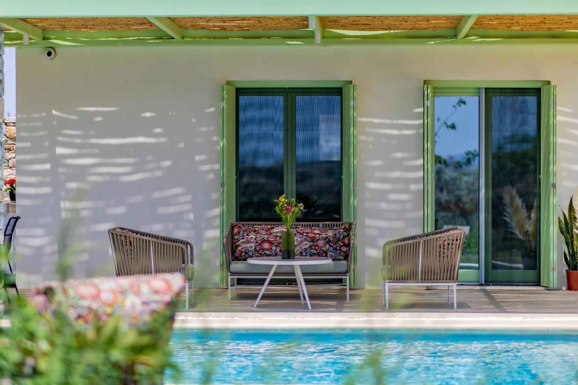 Plioni Villas & Suites Mikri Vigla Bagian luar foto