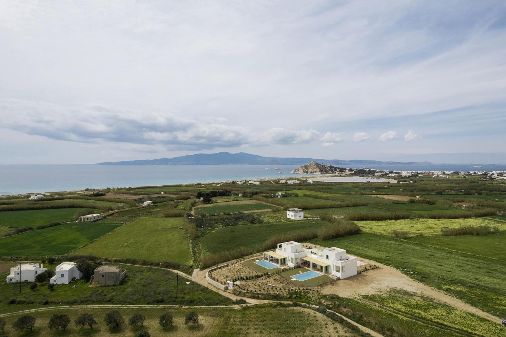 Plioni Villas & Suites Mikri Vigla Ruang foto