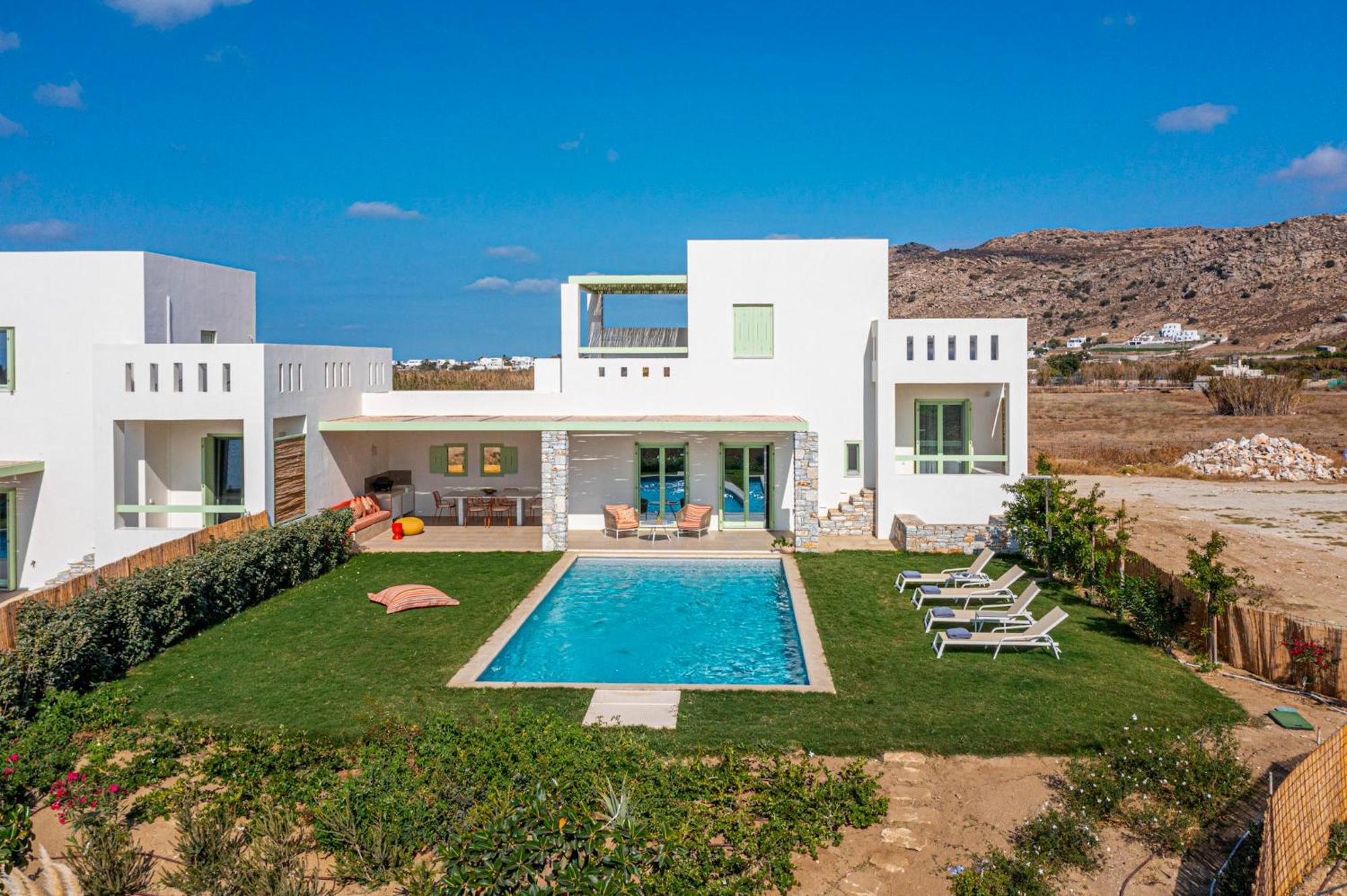 Plioni Villas & Suites Mikri Vigla Bagian luar foto