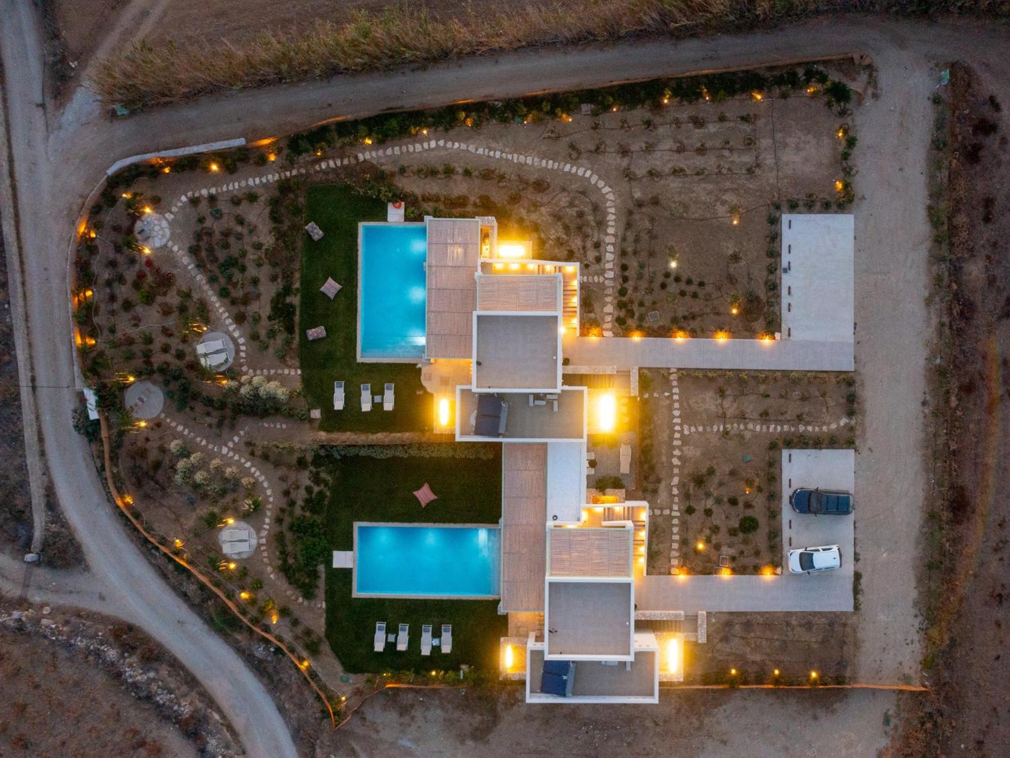Plioni Villas & Suites Mikri Vigla Bagian luar foto