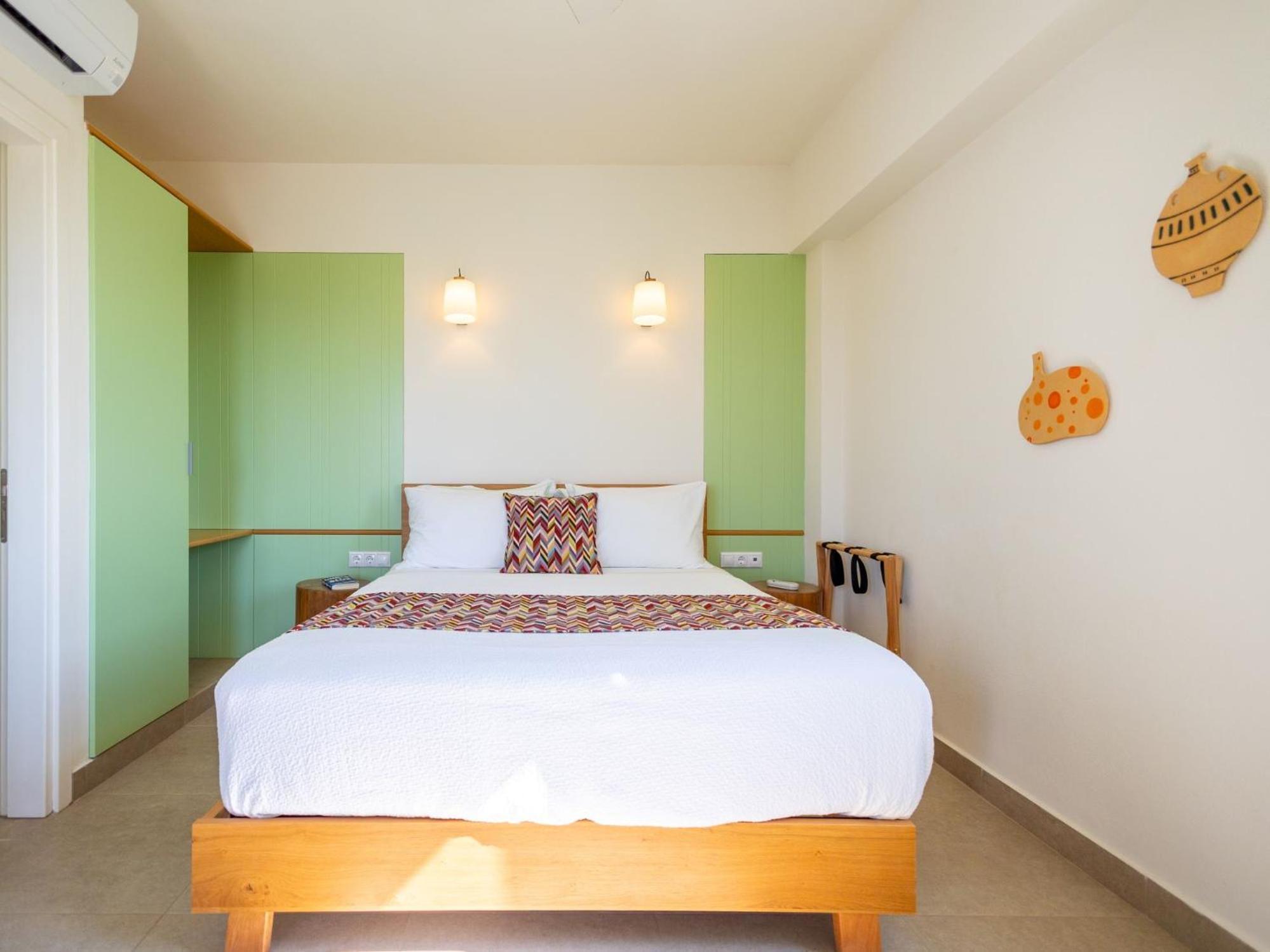 Plioni Villas & Suites Mikri Vigla Bagian luar foto
