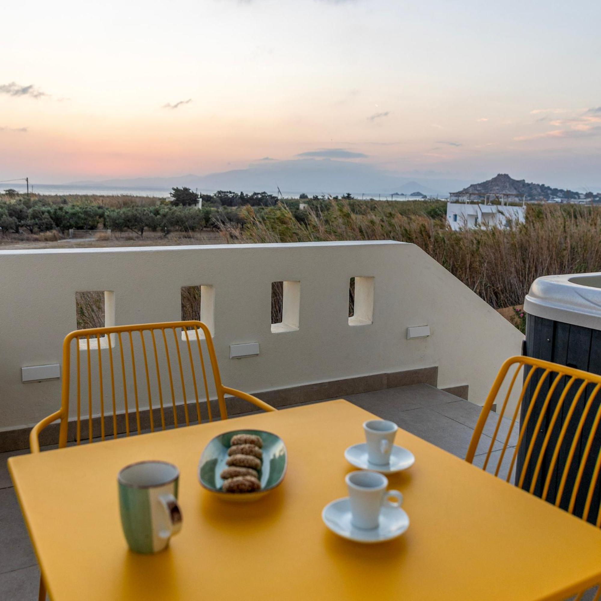 Plioni Villas & Suites Mikri Vigla Bagian luar foto